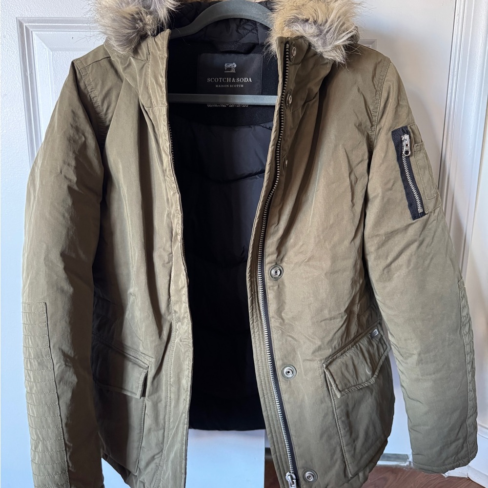Scotch & Soda Women’s Khaki Puffer Jacket with Fur Hood